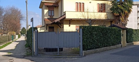 10-Zimmer Haus in Vigevano, Italy, Nr. 254671 8