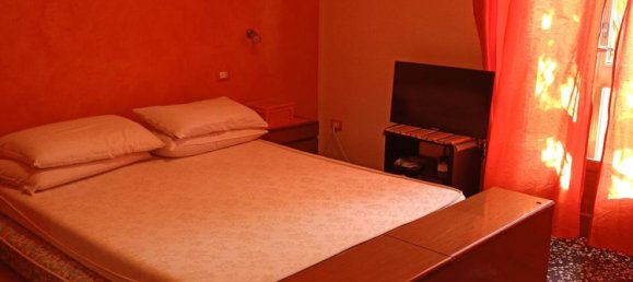 10-Zimmer Haus in Vigevano, Italy, Nr. 254671 20