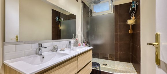 3 bedrooms Apartment in Nogent-sur-Marne, France No. 169868 5