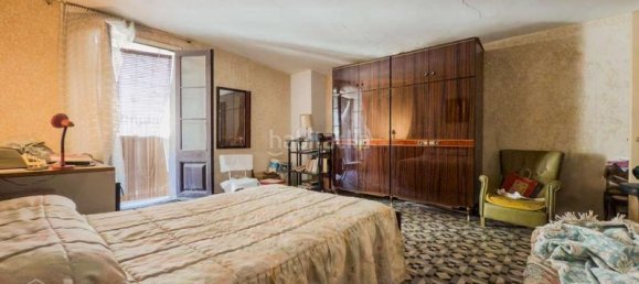 4 غرف نوم شقة في Ciutat Vella, Spain رقم 156615 2