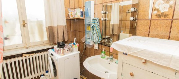 2 bedrooms Villa in Turin, Italy No. 322117 17