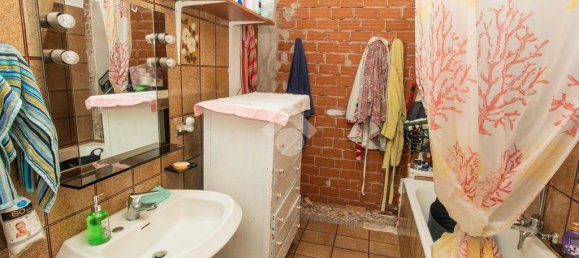 2 bedrooms Villa in Turin, Italy No. 322117 20