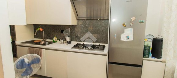 2 bedrooms Villa in Turin, Italy No. 322117 9