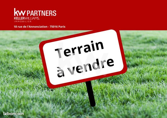 353m² Land in Soisy-sous-Montmorency, France No. 114097