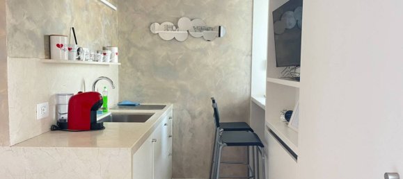 1 bedroom Apartment in Bari, Italy No. 337140 2