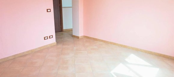 4 rooms Apartment in Rome, Italy No. 30944 10