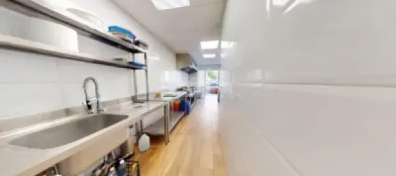 87m² Commercial property in Valencia, Spain No. 134630 3