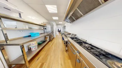 87m² Commercial property in Valencia, Spain No. 134630