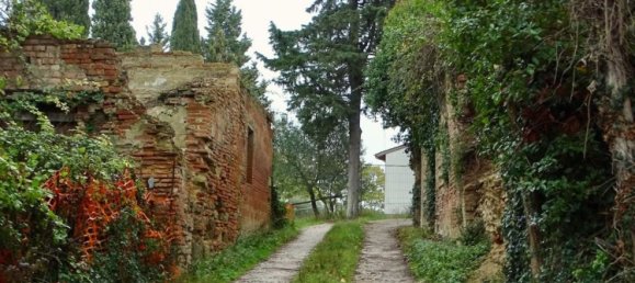 Casa de 15 habitaciónes en San Miniato, Italy No. 130210 6