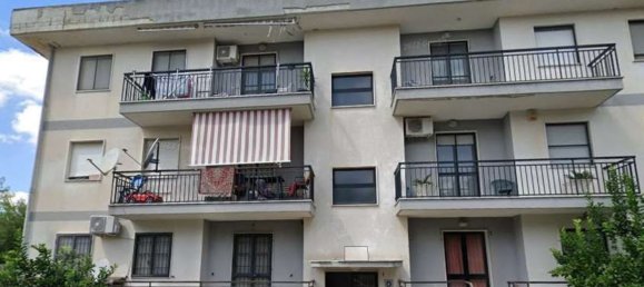 4-salle Appartement à Stornara, Italy No. 216390 2