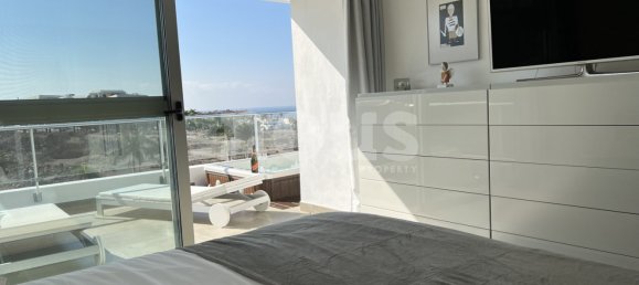 Edificio de 3 dormitorios en Adeje, Spain No. 16171 16