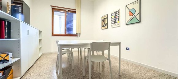 Apartamento de 3 divisões em Cagliari, Italy N.º 46569 10