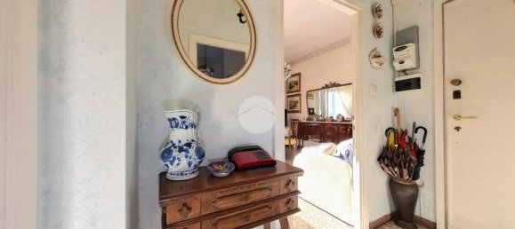 2-salle Appartement à Milan, Italy No. 247370 10