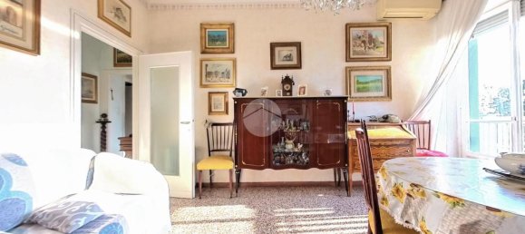 2-salle Appartement à Milan, Italy No. 247370 3