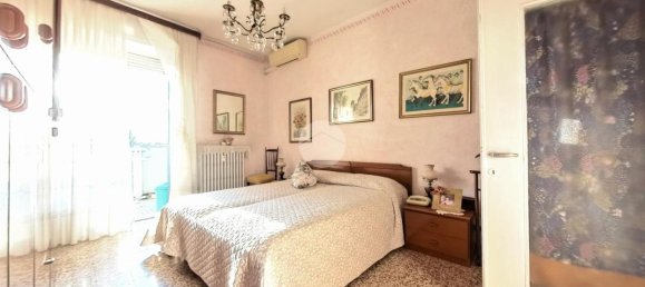 2-salle Appartement à Milan, Italy No. 247370 24