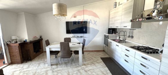 2 Schlafzimmer Penthouse in Melito di Napoli, Italy, Nr. 58520 7