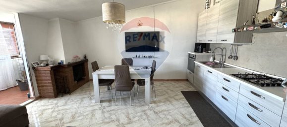 2 Schlafzimmer Penthouse in Melito di Napoli, Italy, Nr. 58520 6