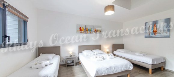 3 bedrooms Villa in Le Tour-du-Parc, France No. 261810 7