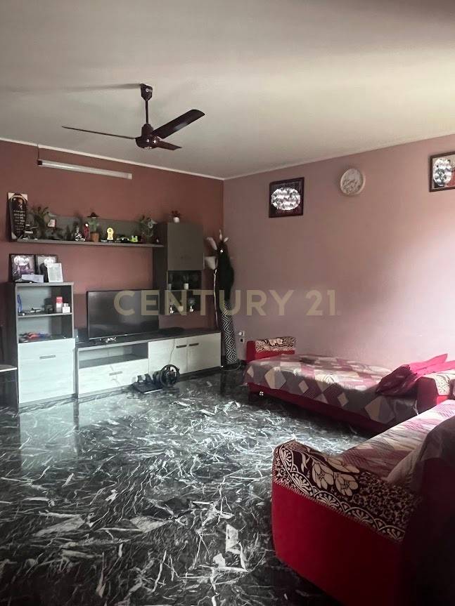 3 bedrooms Apartment in Valdagno, Italy No. 383619