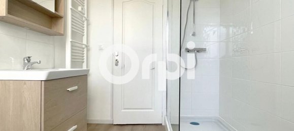 1 bedroom Apartment in La Fere, France No. 363592 10