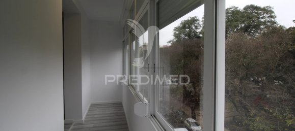 Квартира с 1 спальней в Лиссабон, Португалия № 153950 3