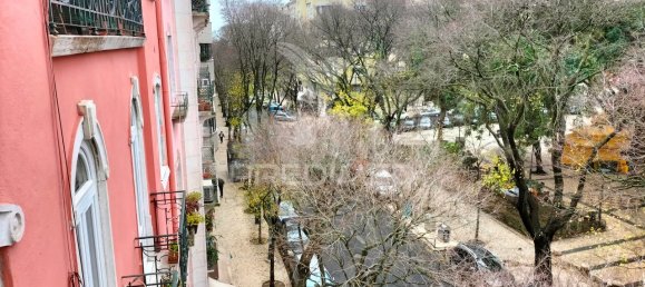 Квартира с 1 спальней в Лиссабон, Португалия № 153950 2