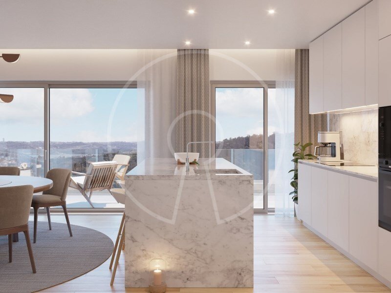 3 bedrooms Apartment in Lisbon, Portugal No. 100573