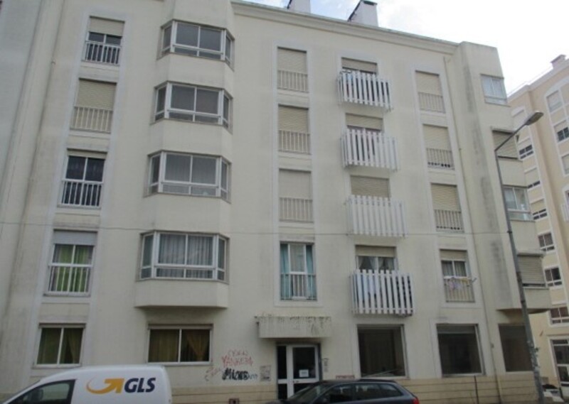 2 bedrooms Apartment in Rio de Mouro, Portugal No. 326544
