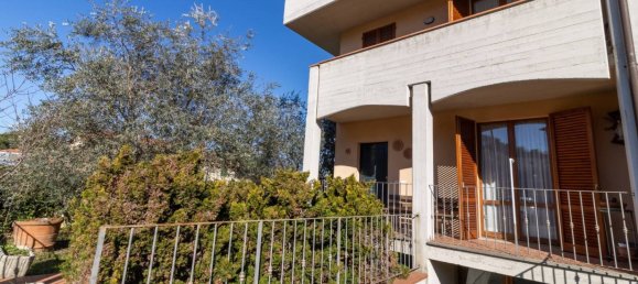 Дом с 3 спальнями в Риньяно суль Арно, Италия № 39982 29