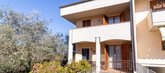 Дом с 3 спальнями в Риньяно суль Арно, Италия № 39982 33