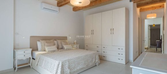 3 bedrooms Townhouse in Sliema, Malta No. 9279 11