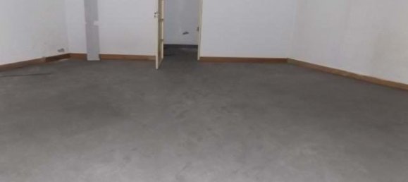 242m² Commercial property in Alcanhoes, Portugal No. 71658 6