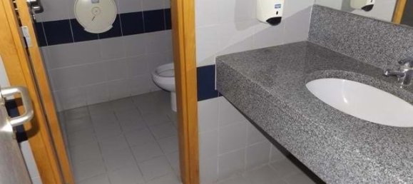 242m² Commercial property in Alcanhoes, Portugal No. 71658 8