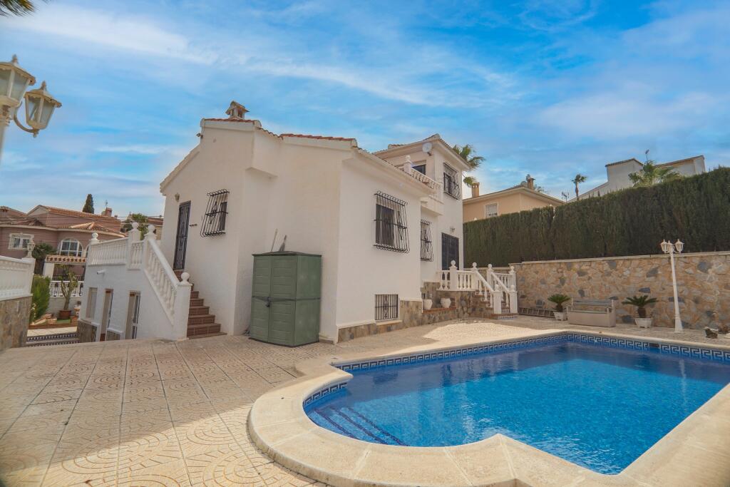 4 bedrooms Villa in Ciudad Quesada, Spain No. 261769