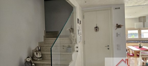 5 bedrooms Villa in Nervesa della Battaglia, Italy No. 318750 4