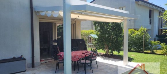 5 bedrooms Villa in Nervesa della Battaglia, Italy No. 318750 8