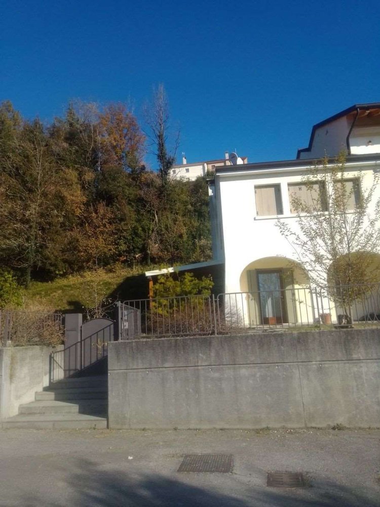 Apartamento de 5 divisões em Vittorio Veneto, Italy N.º 308027