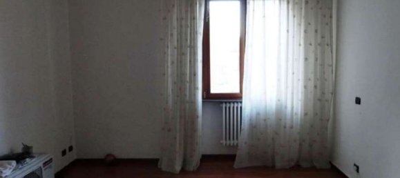 4 bedrooms Apartment in Novara, Italy No. 359385 21