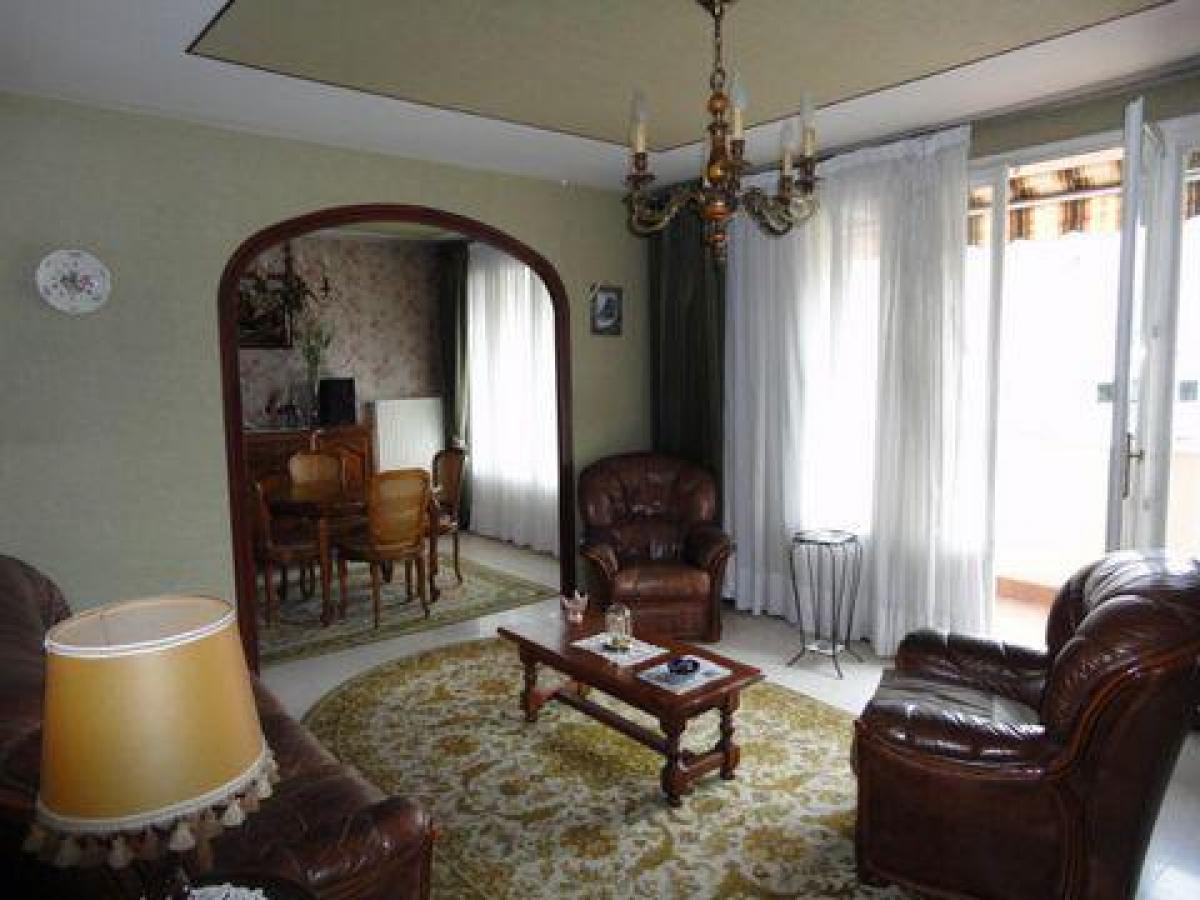 4 bedrooms Condo in Vienne, France No. 35452