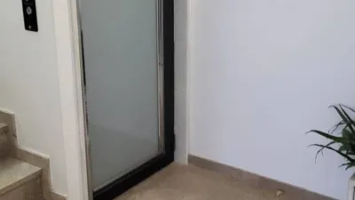 Apartamento de 4 dormitorios en Córdoba, Spain No. 153447