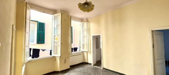 4 Schlafzimmer Wohnung in Genoa, Italy, Nr. 312004 3