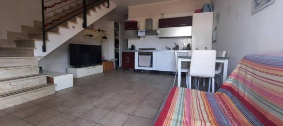 4 rooms Apartment in Rome, Italy No. 174010 6