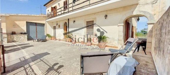 Casa de 9 habitaciónes en Modica, Italy No. 111896 5
