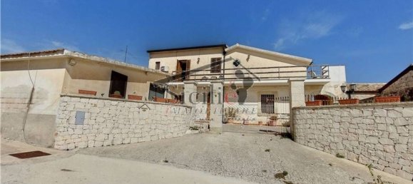 Casa de 9 habitaciónes en Modica, Italy No. 111896 7