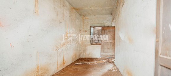 Villa de 5 divisões em Breme, Italy N.º 144794 7