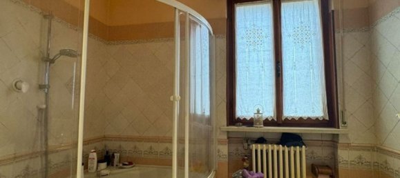 Дом с 4 спальнями в Ломелло, Италия № 364828 10