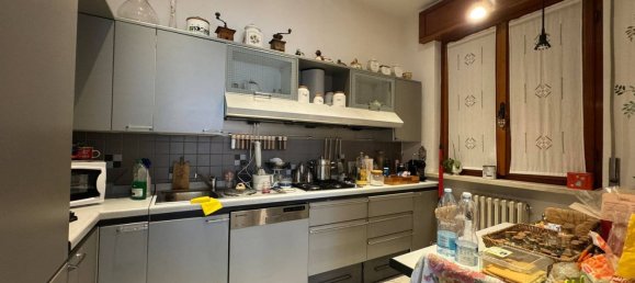 Дом с 4 спальнями в Ломелло, Италия № 364828 2