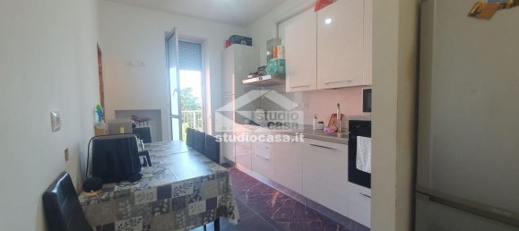 4-salle Appartement à Opera, Italy No. 314170 13