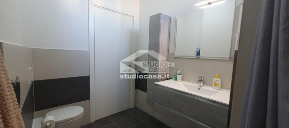 4-salle Appartement à Opera, Italy No. 314170 5