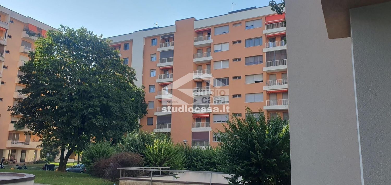 4 rooms Apartment in Opera, Italy No. 314170